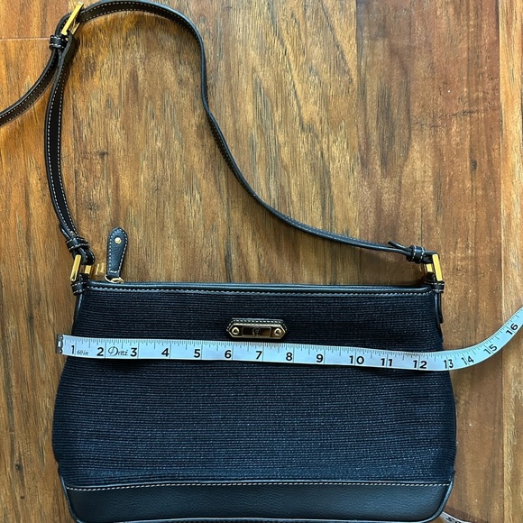 🖤🖤🖤🖤Woven Black Shoulder Bag 🖤🖤🖤🖤 - Picture 6 of 8